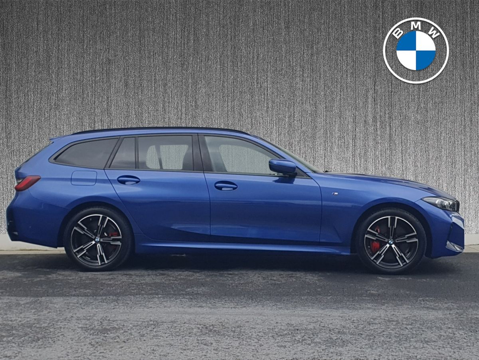 2025 BMW 3 Series - image 3