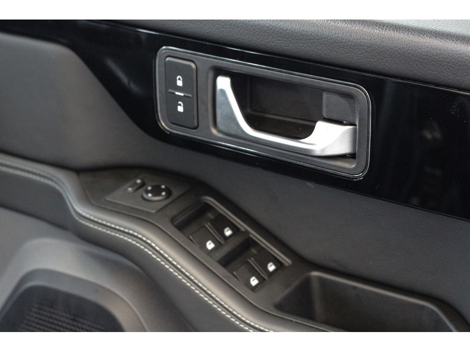 2023 INEOS Grenadier FIELDMASTER 2 SEAT COMMERCIAL