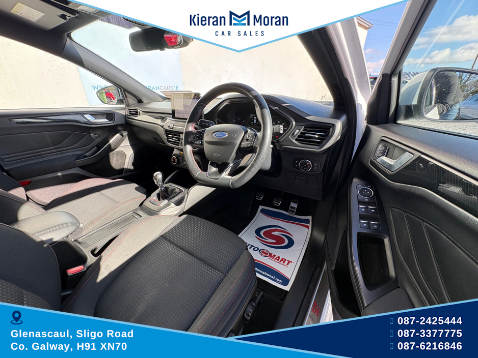 2020 Ford Focus - image 11