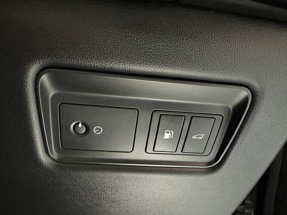 2020 Land Rover Range Rover Sport HSE Dynamic Black Edition P400e €50,800