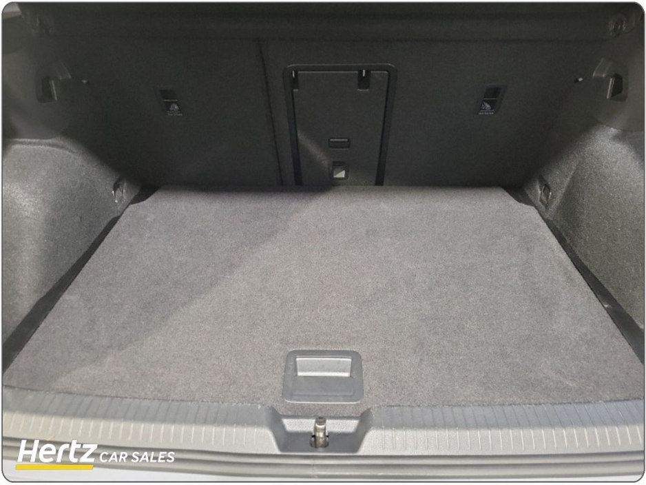 2024 Volkswagen Golf LIFE 110HP TSI Petrol Manual €25,495