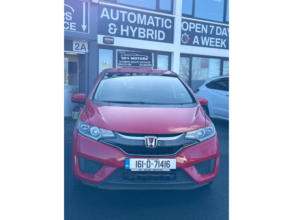 2016 Honda Fit - image 3