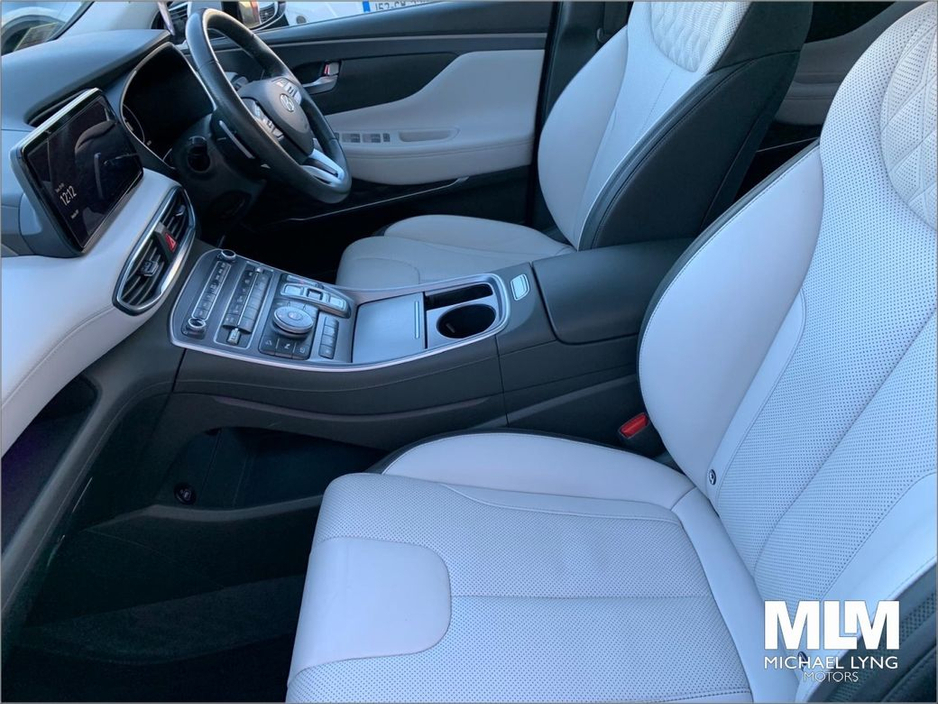 2023 Hyundai Santa Fe Premium Phev 5DR Auto €44,995