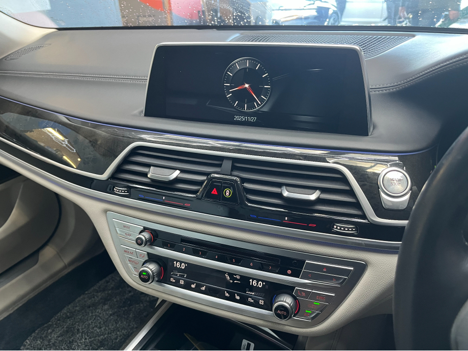 2016 BMW 7 Series €24950! 2016 BMW 7 SERIES AUTOMATIC 740E 2.0L HYBRID / 86K KMS / ADAPTIVE CRUISE CONTROL, HEATED & COOLED SEATS, REVERSE CAMERA & MORE €24,950