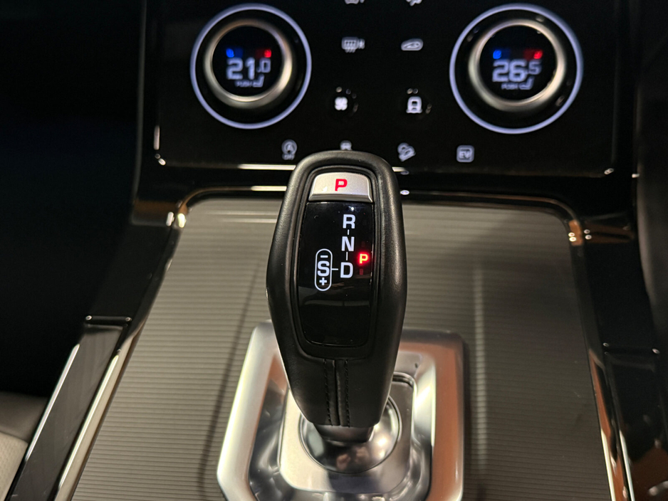 2023 Land Rover Range Rover Evoque - image 20