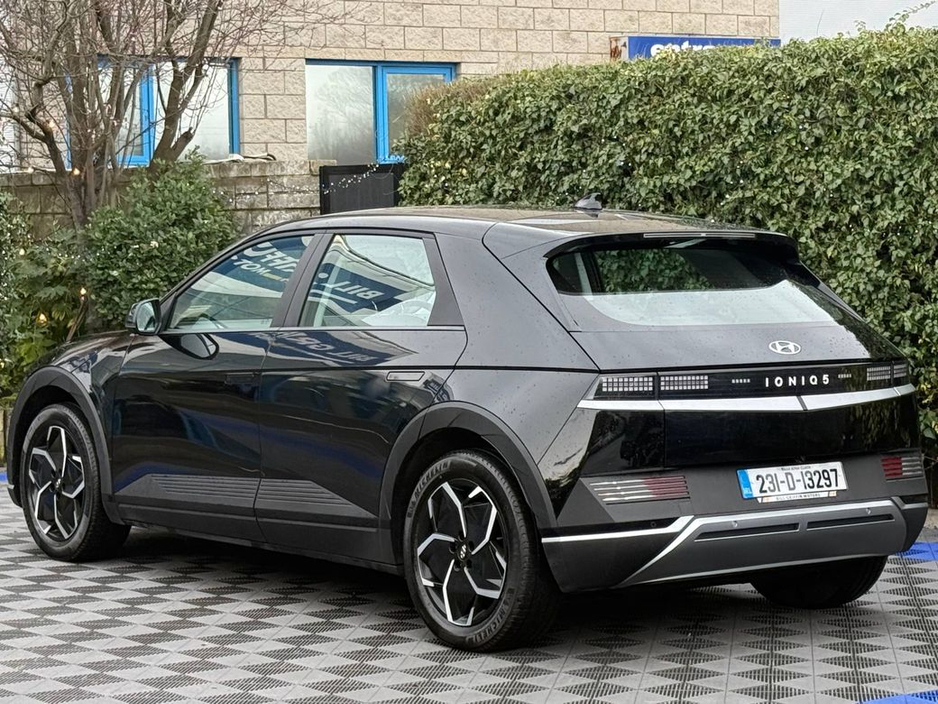 2023 Hyundai Ioniq 5 EXECUTIVE 58KW // ADAPTIVE CRUISE CONTROL // WIRELESS CHARGING // HEATED SEATS €23,900