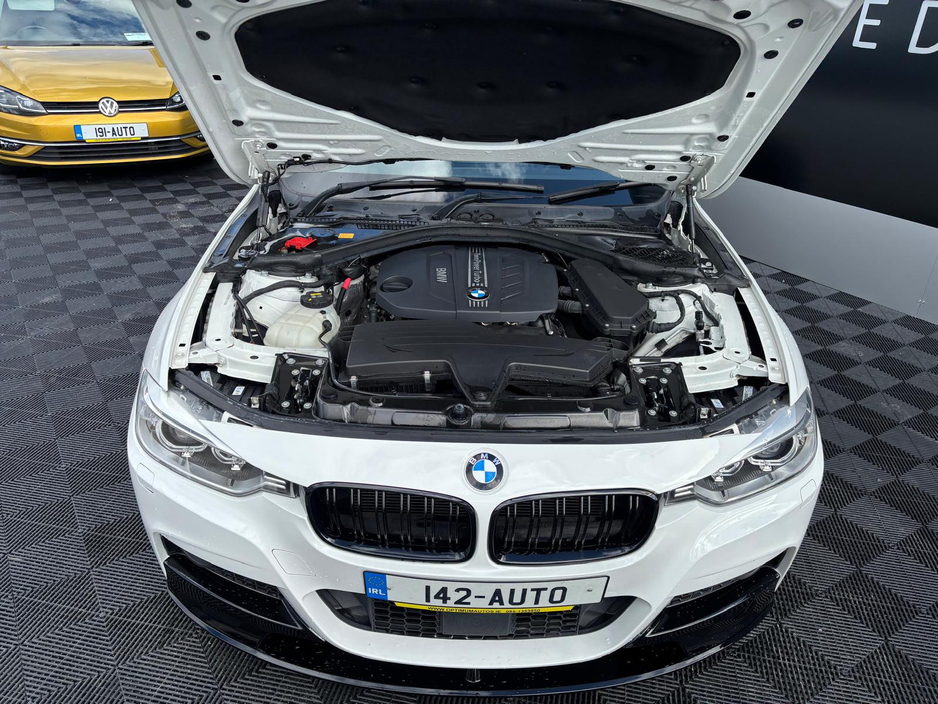 2014 BMW 3 Series - image 9