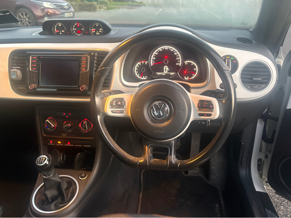 2016 Volkswagen Beetle DSN 1.2 TSI MANUAL 6SPEED FWD BLUEMOTION 105 3DR €15,950