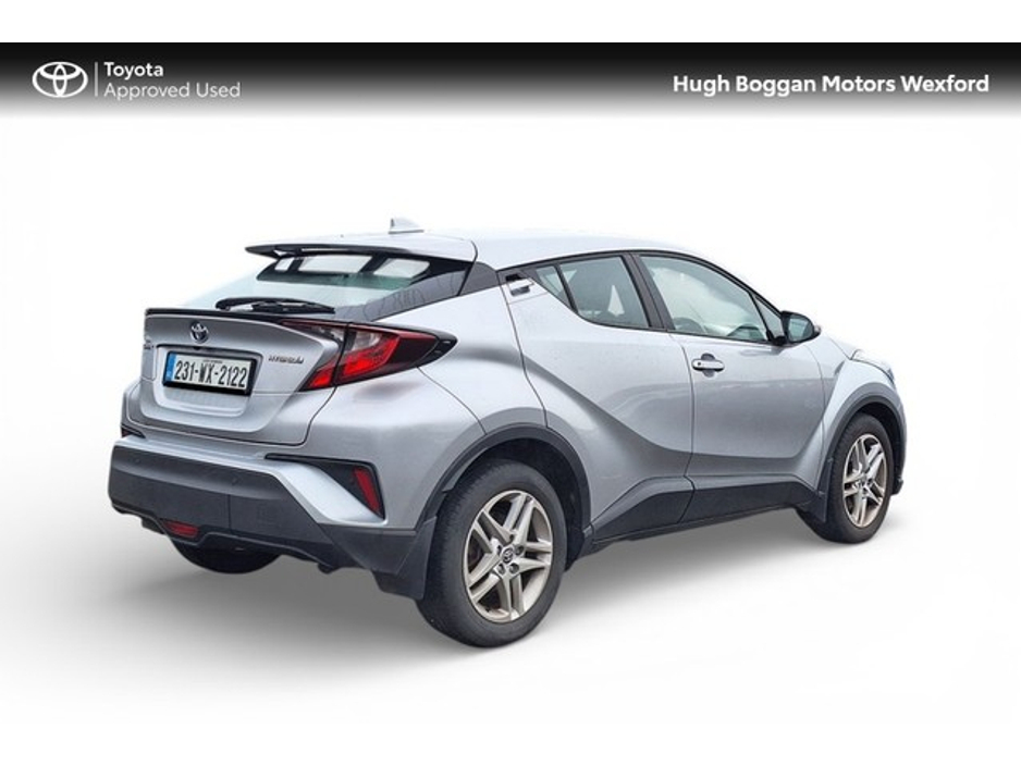 2023 Toyota C-HR - image 2