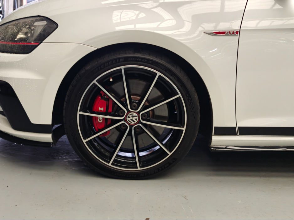 2016 Volkswagen Golf GTI Clubsport Street Edition//LOW KMs €25,950