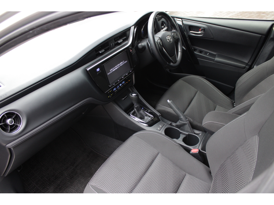 2017 Toyota Auris 1.8 HYBRID 5DR HATCHBACK AUTO  //1 OWNER CAR WITH ONLY 22,000 KM'S // BUY WITH CONFIDENCE AA AND SIMI APPROVED DEALER 2026 // FINANCE ARRANGED // ALL TRADE INS WELCOME // €16,950