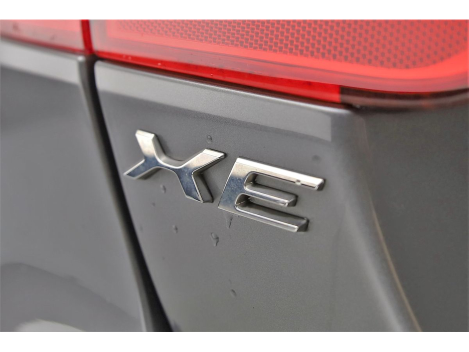 2017 Jaguar XE 2.0D R-SPORT 180BHP 6SPD €16,890