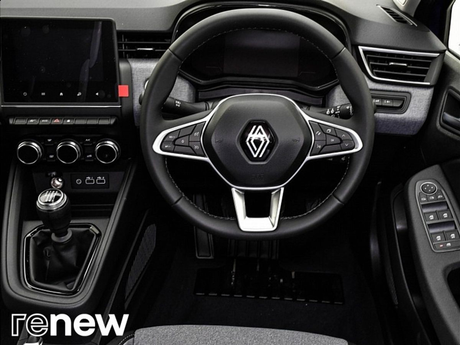 2025 Renault Clio - image 29