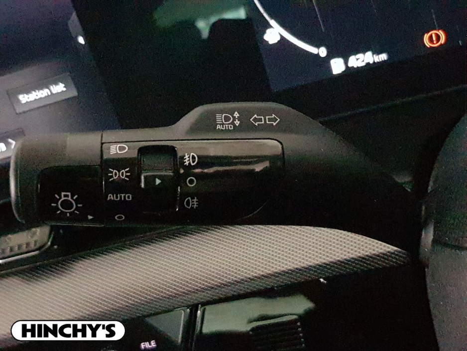 2025 Kia Sportage - image 21