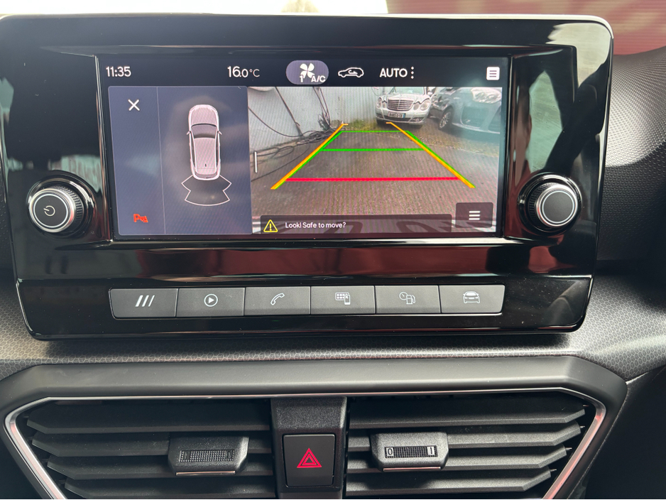 2021 SEAT Leon - image 6