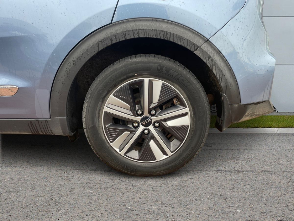 2021 Kia Niro - image 8