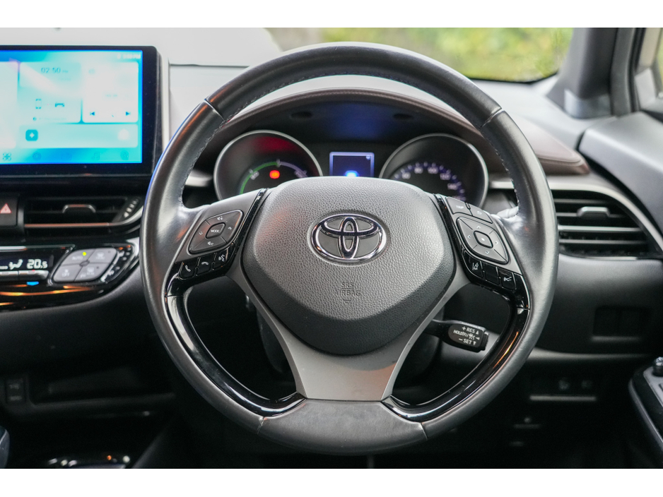 2019 Toyota C-HR - image 10