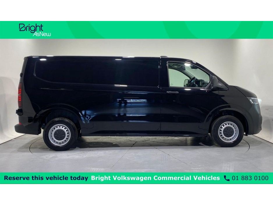 2025 Volkswagen Transporter - image 5