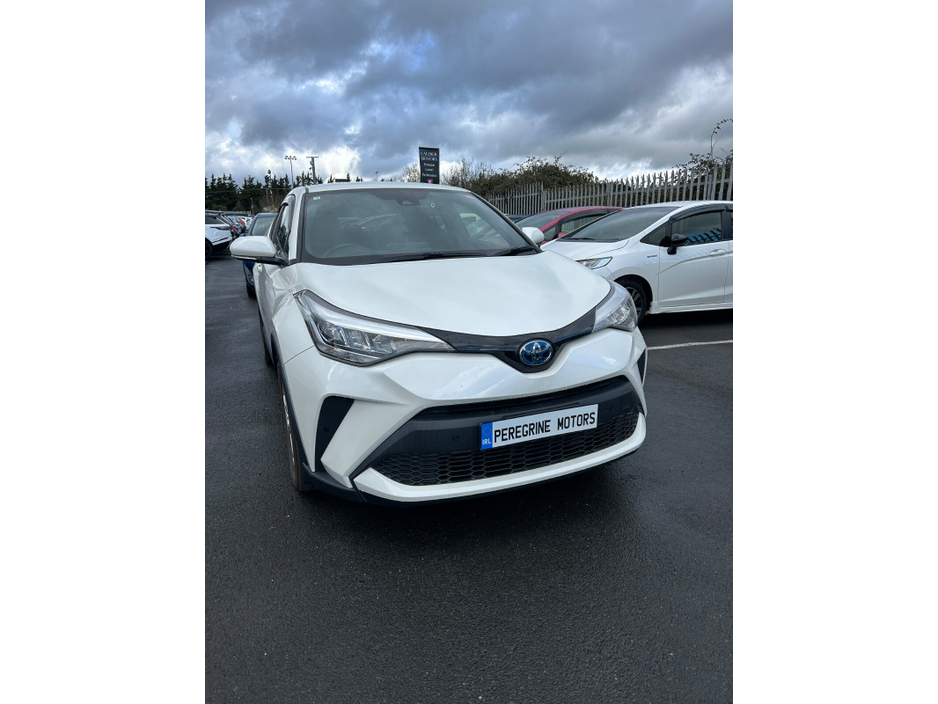 2020 Toyota C-HR - image 12