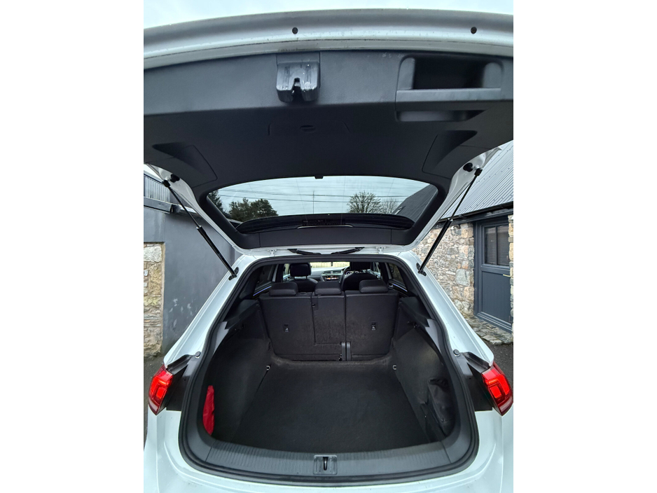 2023 Volkswagen Tiguan 2.0 TDI 150HP R-Line DSG 27.5% €49,995