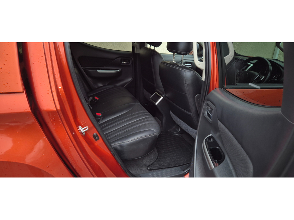 2020 Mitsubishi L200 - image 8