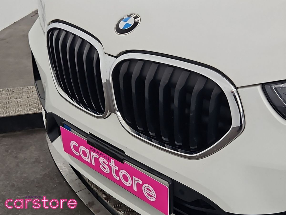 2020 BMW X1 - image 17