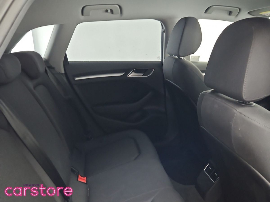 2018 Audi A3 - image 10