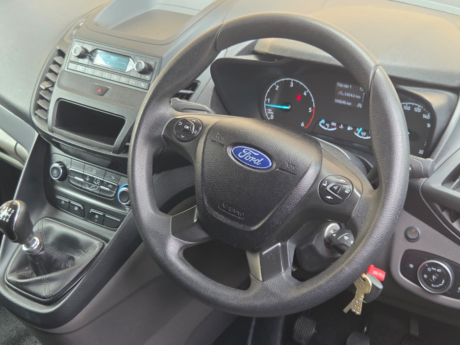 2021 Ford Transit Connect - image 30