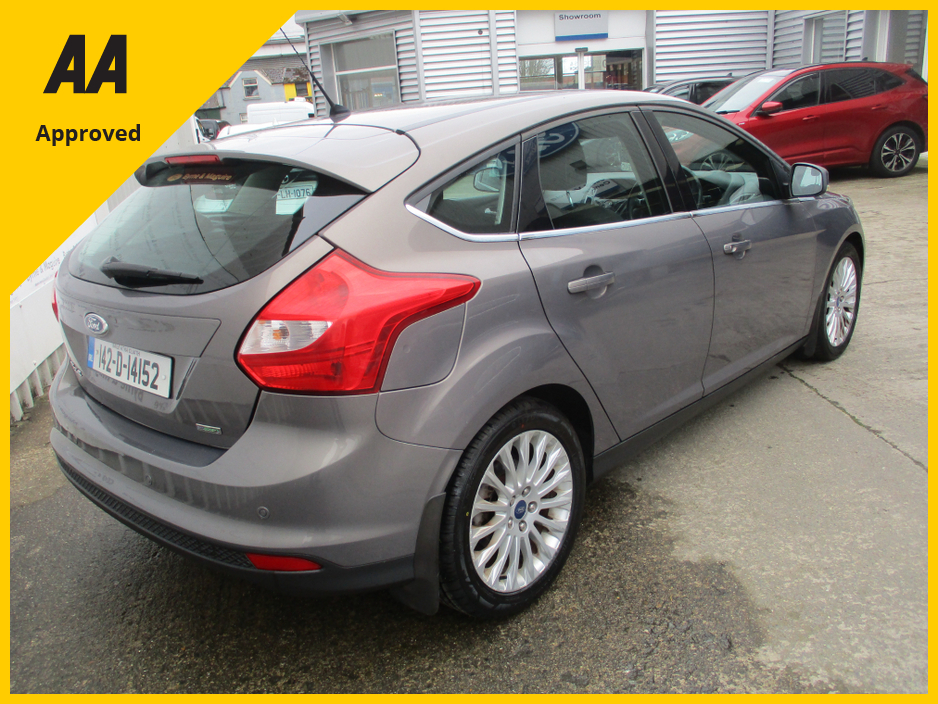 2014 Ford Focus - image 15