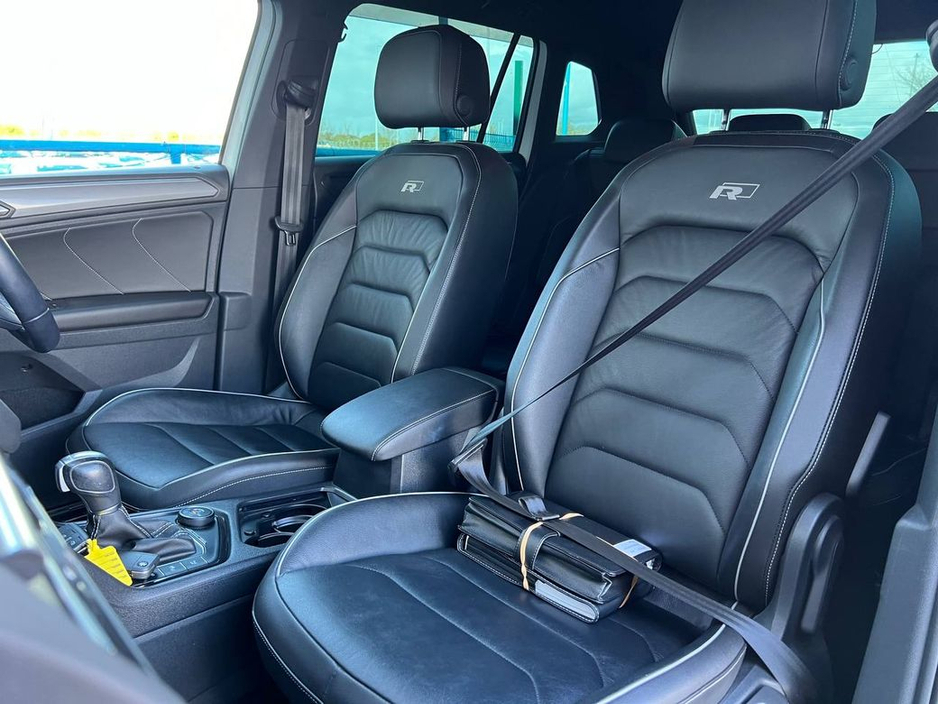 2018 Volkswagen Tiguan - image 6