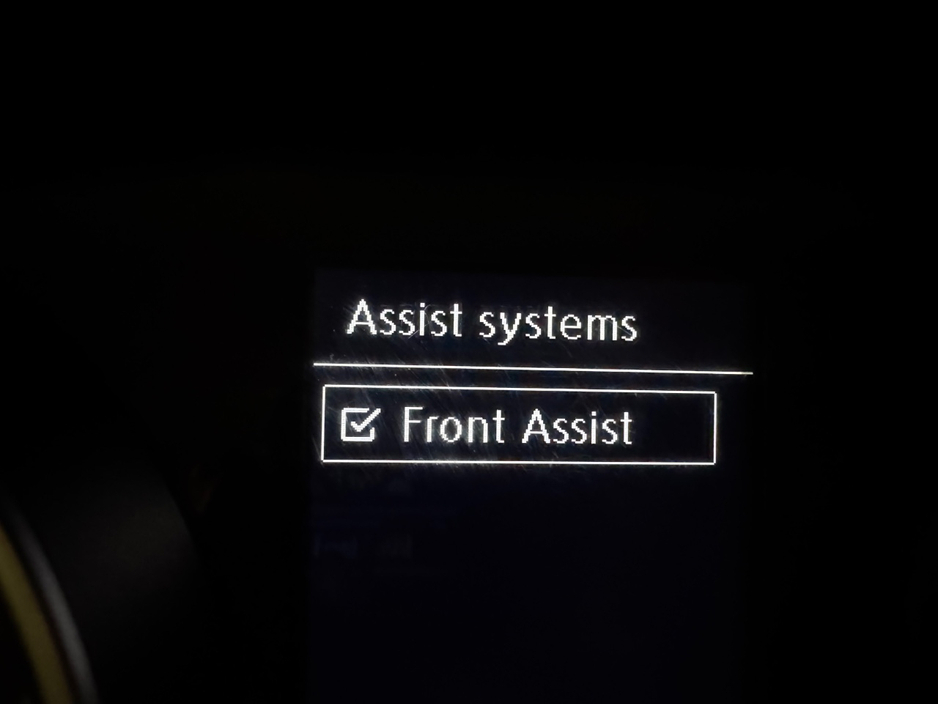 2013 Volkswagen Golf - image 26