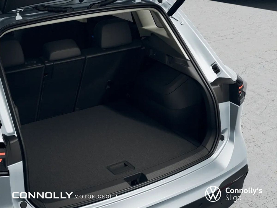 2026 Volkswagen Tiguan - image 8