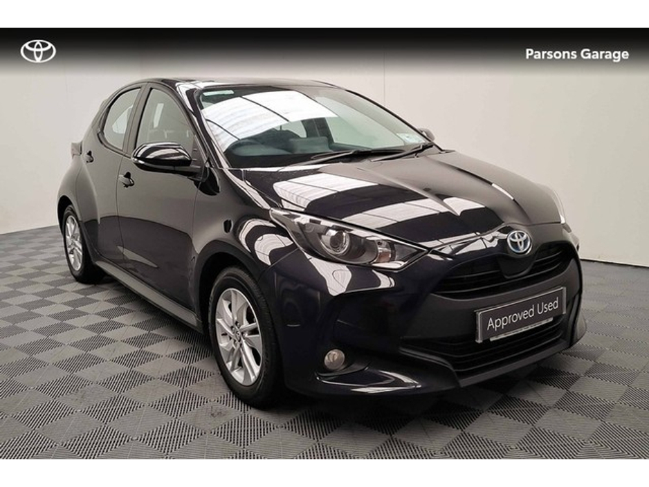 2023 Toyota Yaris  €21,995
