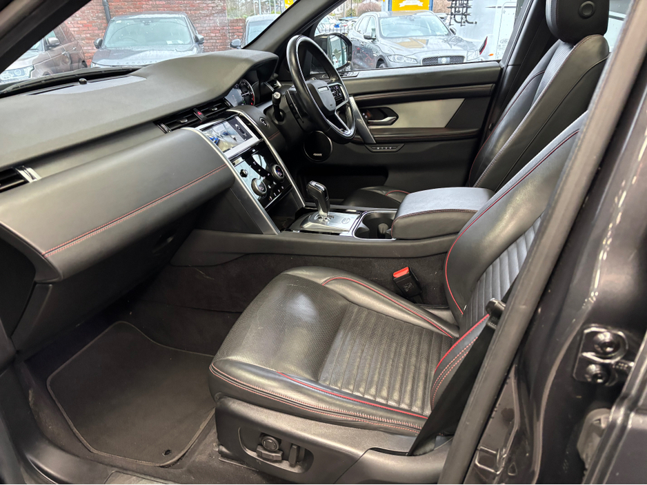 2023 Land Rover Discovery Sport 1.5 Hybrid HSE R-Dynamic €39,900