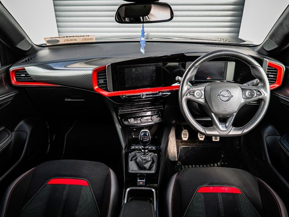 2022 Opel Mokka - image 4