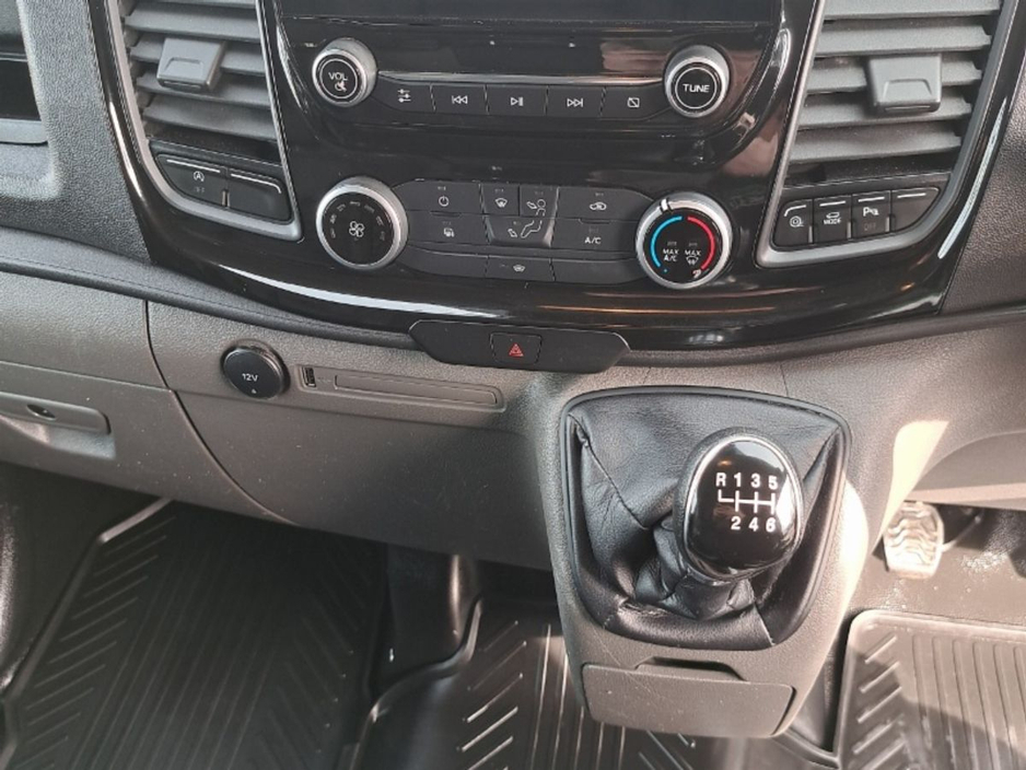 2022 Ford Transit Custom - image 16