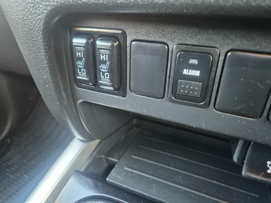 2019 Mitsubishi L200 - image 17