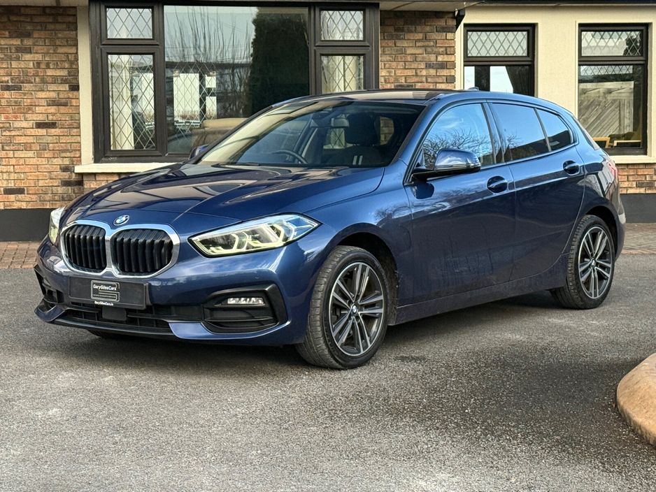 2021 BMW 1 Series - image 3