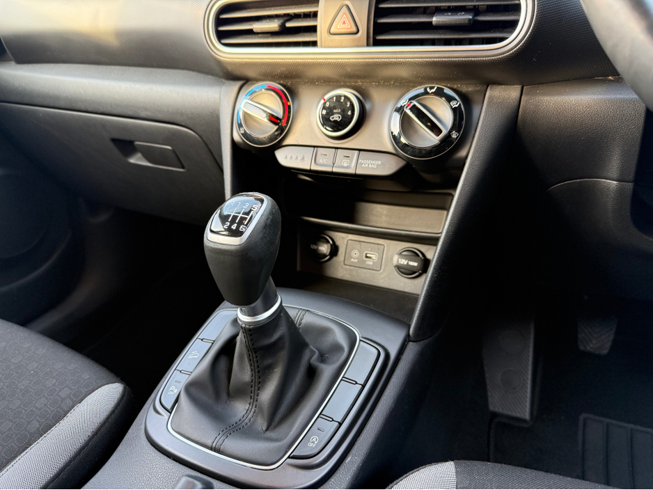 2018 Hyundai Kona - image 15