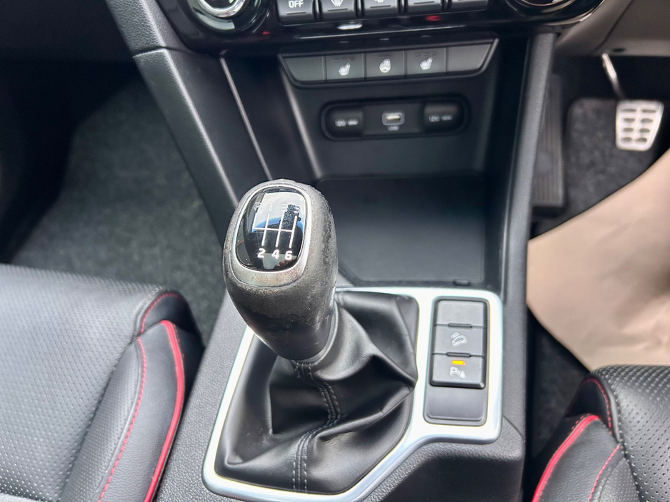 2020 Kia Sportage - image 13