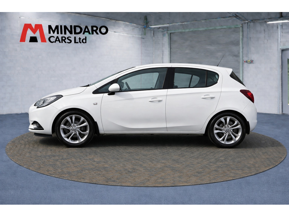 2016 Opel Corsa - image 8