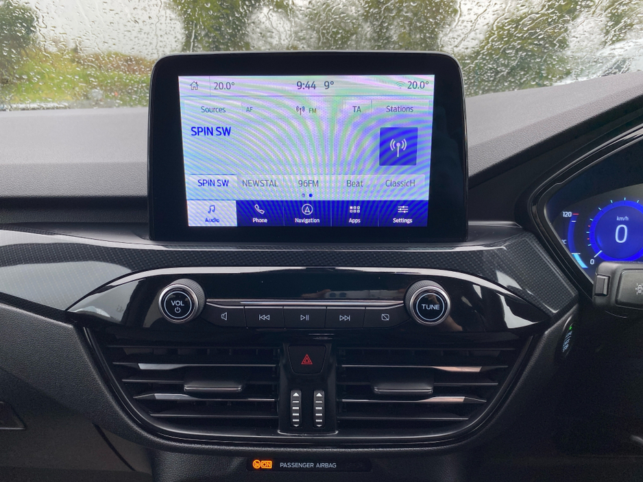 2021 Ford Kuga - image 12