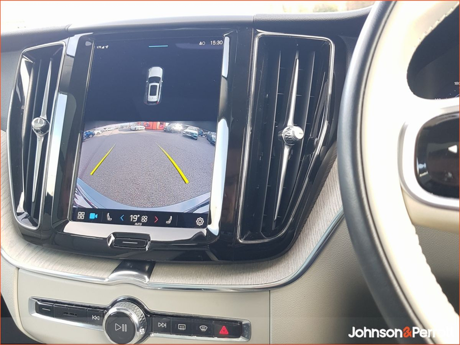 2023 Volvo XC60 T6 Recharge PHEV 350hp AT8 Core €49,900