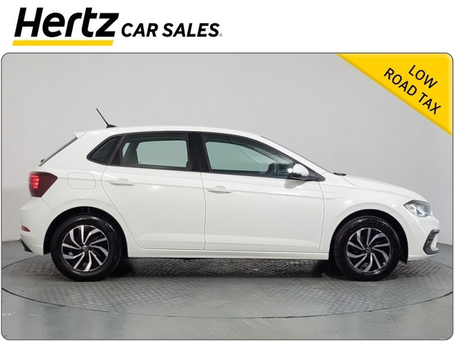 2024 Volkswagen Polo - image 3