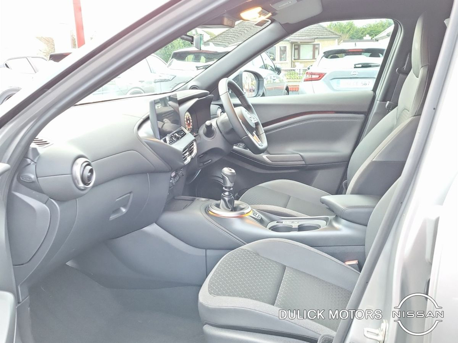 2025 Nissan Juke 1.0T PET 2WD SV Premium