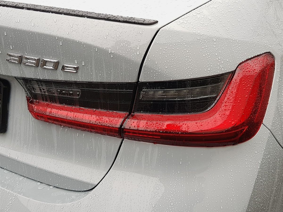 2026 BMW 3 Series - image 18