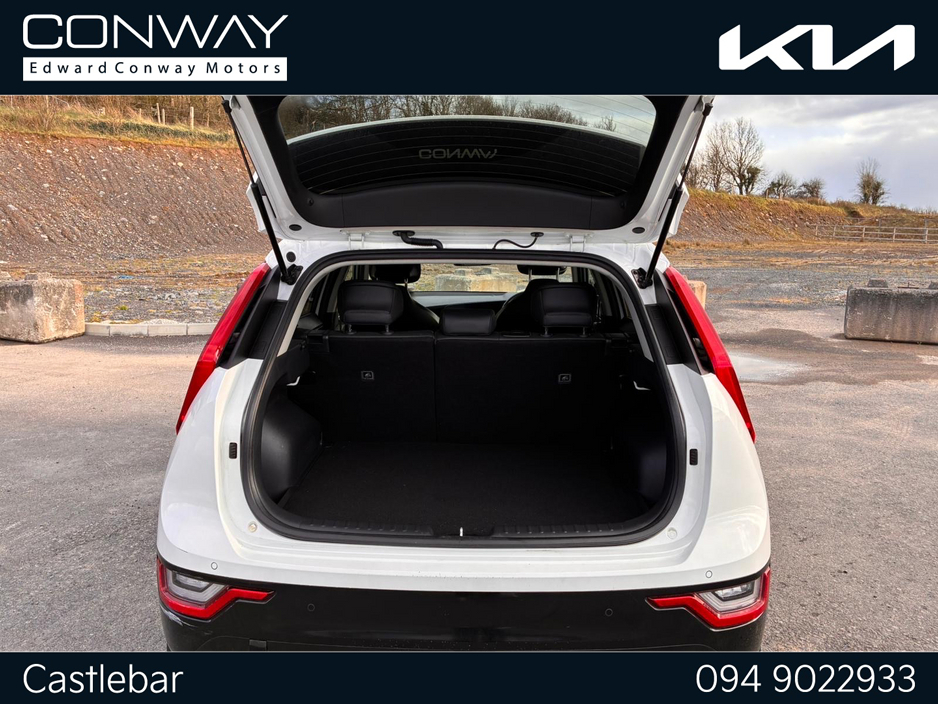 2023 Kia Niro - image 6