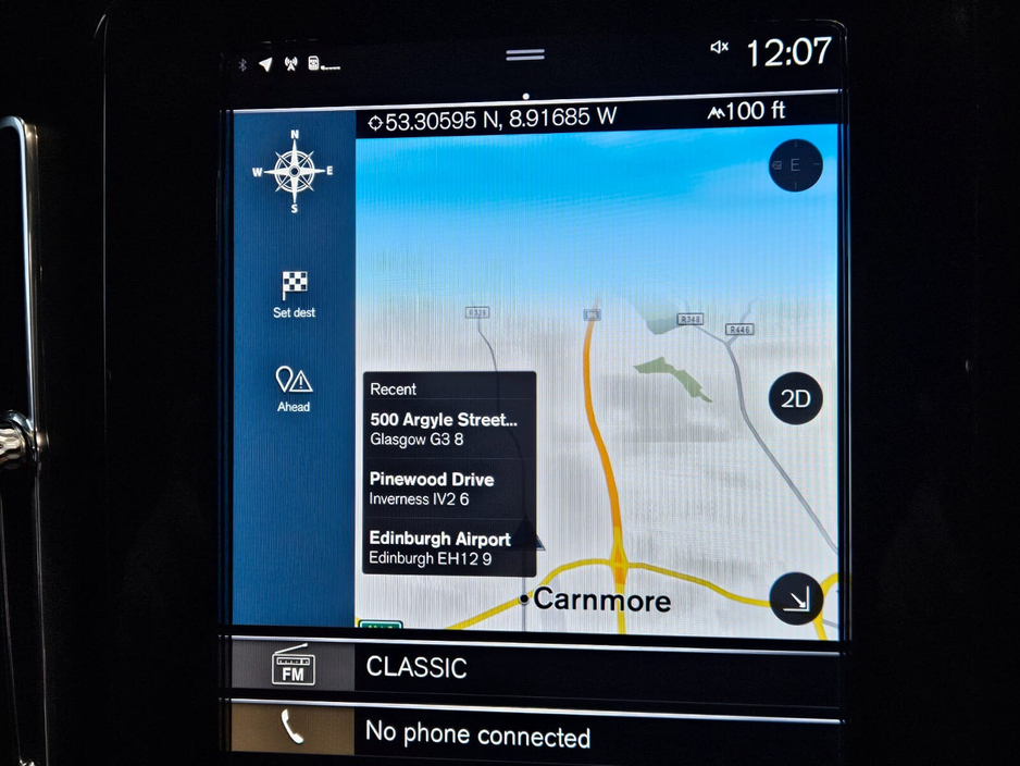 2022 Volvo XC40 - image 13