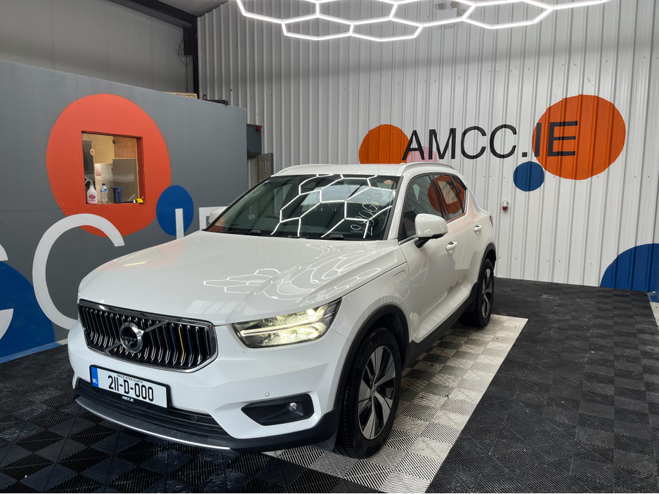 2021 Volvo XC40 €30950 2021 VOLVO XC40 RECHARGE PLUG-IN HYBRID T5 1.5 AUTOMATIC / CRUISE CONTROL / 360° PARKING CAMERA / ELECTRIC MEMORY & HEATED SEATS / HEATED STEERING WHEEL / APPLE CARPLAY €30,950