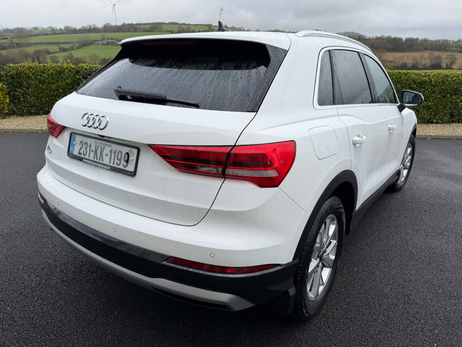2023 Audi Q3 - image 3